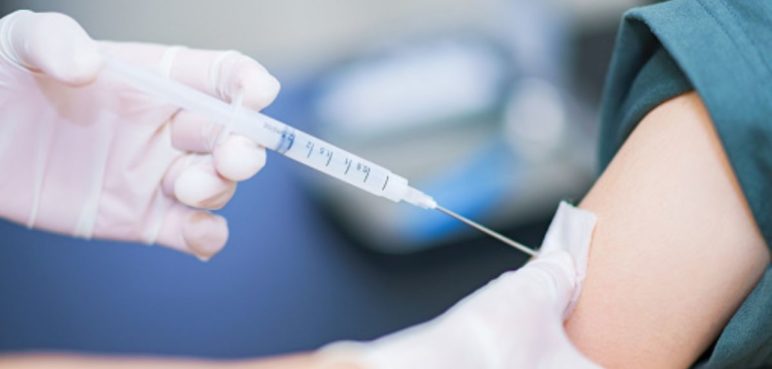 MinSalud anunció que mayores de 18 años podrán acceder a la cuarta dosis contra el covid-19