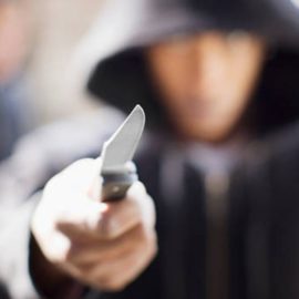 Atroz caso: Estudiante mató a una profesora en plena clase
