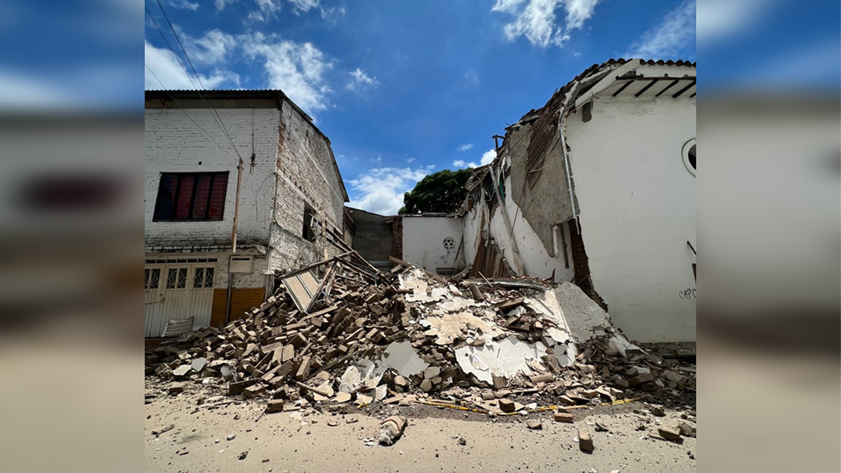 Tras desplome en iglesia de Jamundí, avanza búsqueda de material arqueológico