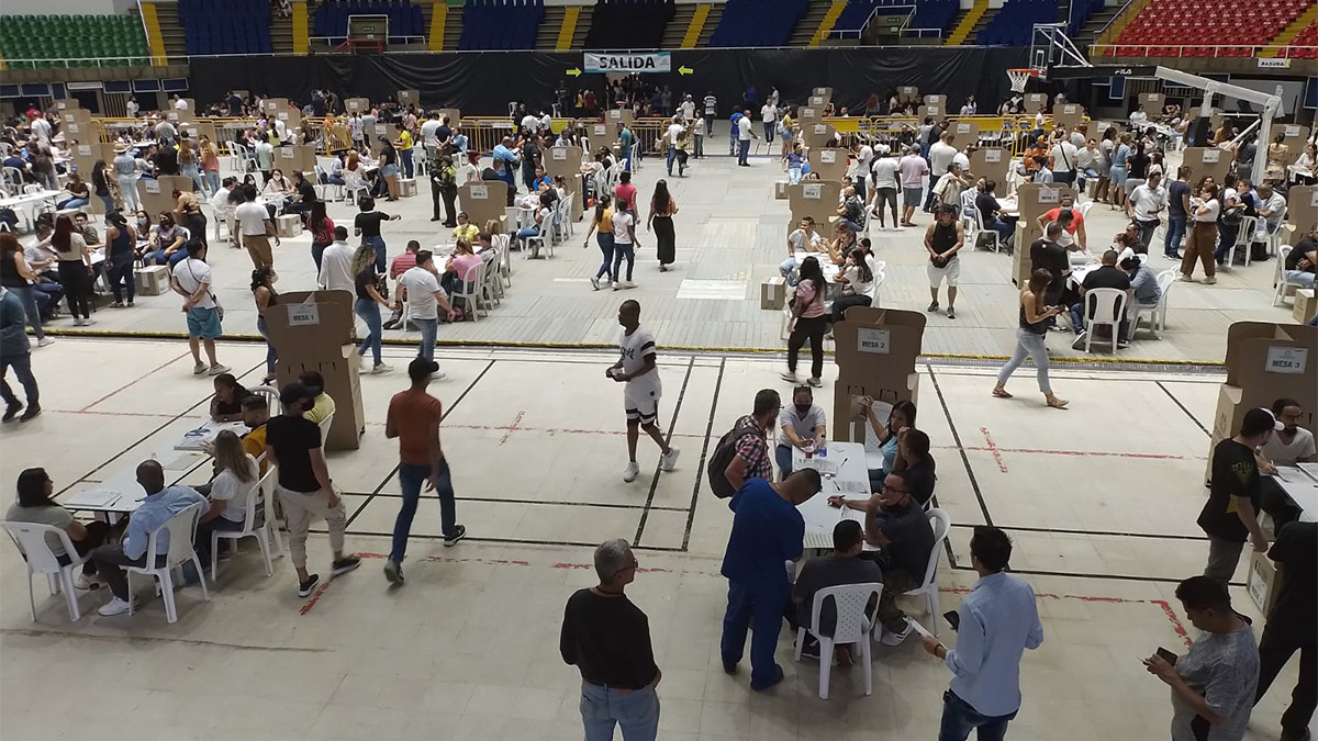 Tribunal Superior de Bogotá ordena a Hernández y Petro asistir a un debate