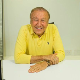 Rodolfo Hernández fue hospitalizado este lunes en una clínica de Piedecuesta