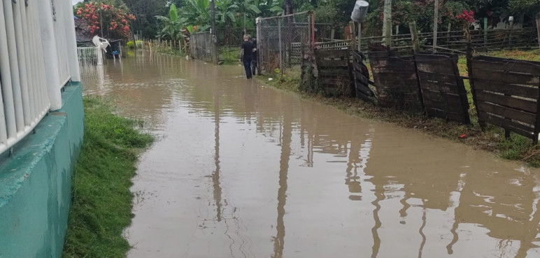 Sigue emergencia en el sector de Caucaseco, Palmira por creciente de río