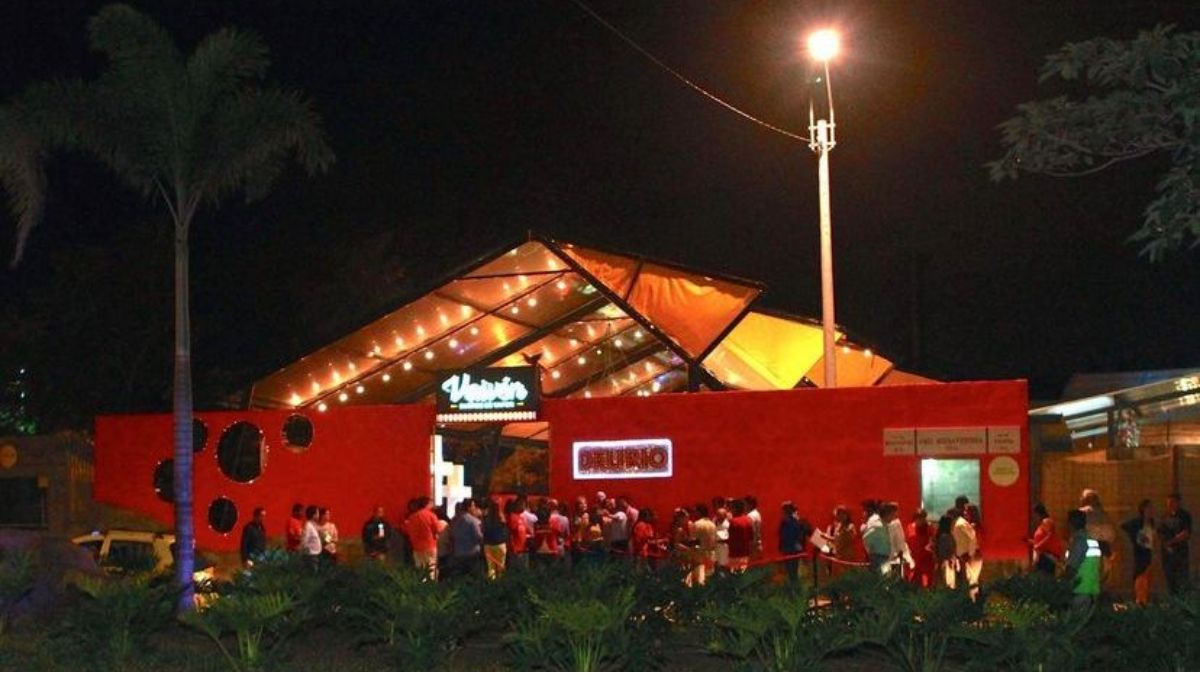 Vive en junio una noche delirante, en la Carpa Delirio