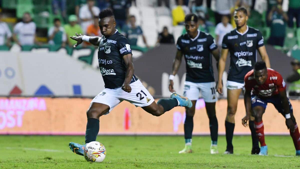 Continúan las malas noticias para el Deportivo Cali: Kevin Velasco fue sancionado
