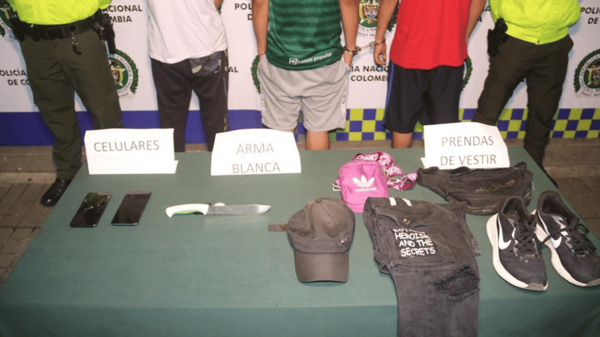 Revelan identidad de hombres asesinados en centro comercial de Dapa
