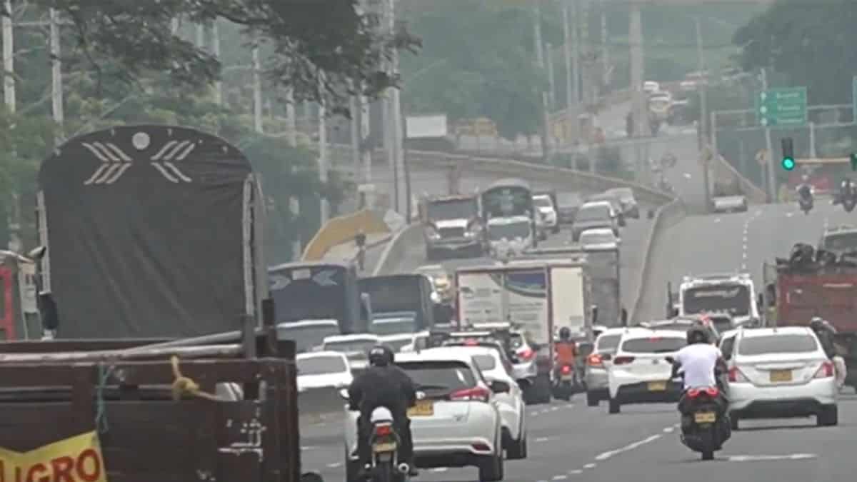 Atacan con una piedra a un bus mientras se movilizaba por el oriente de Cali