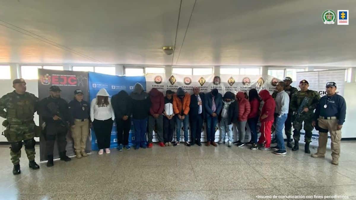 Desmantelan red ilegal que tramitaba permisos a extranjeros para estar en el país