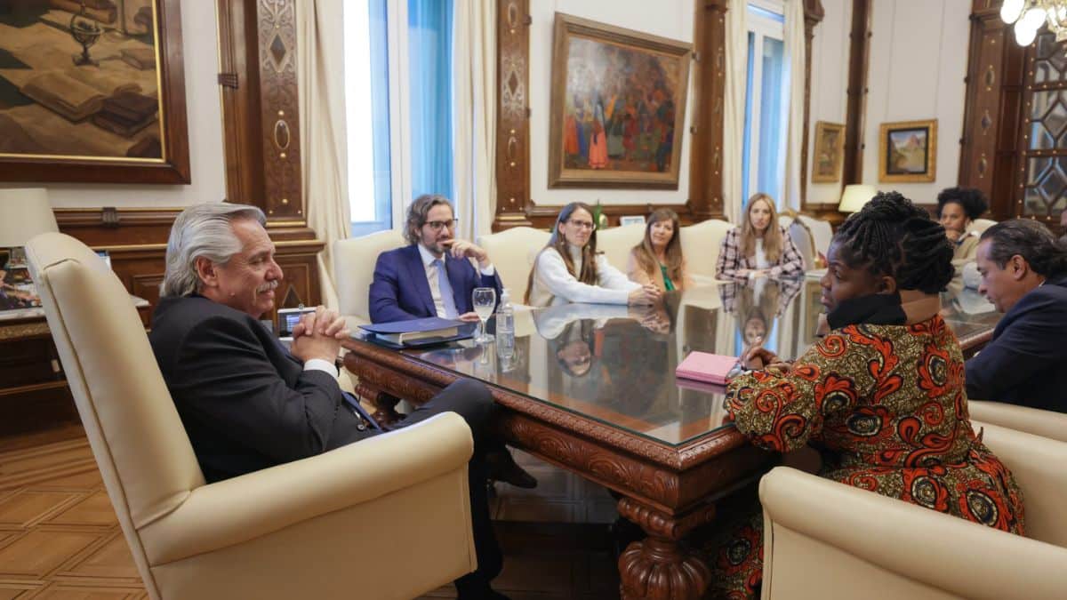 Estudio prevé crisis laboral en el sector de la salud en Colombia