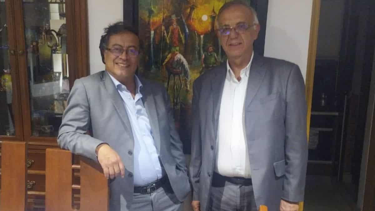Dos agentes de tránsito fueron atropellados por un conductor borracho
