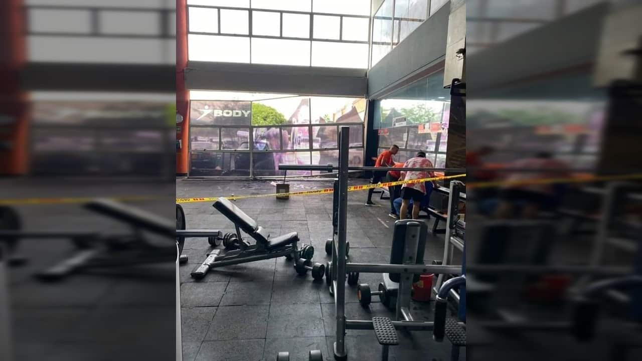 Lluvias de este jueves en Cali provocaron caída de ventana en reconocido gimnasio