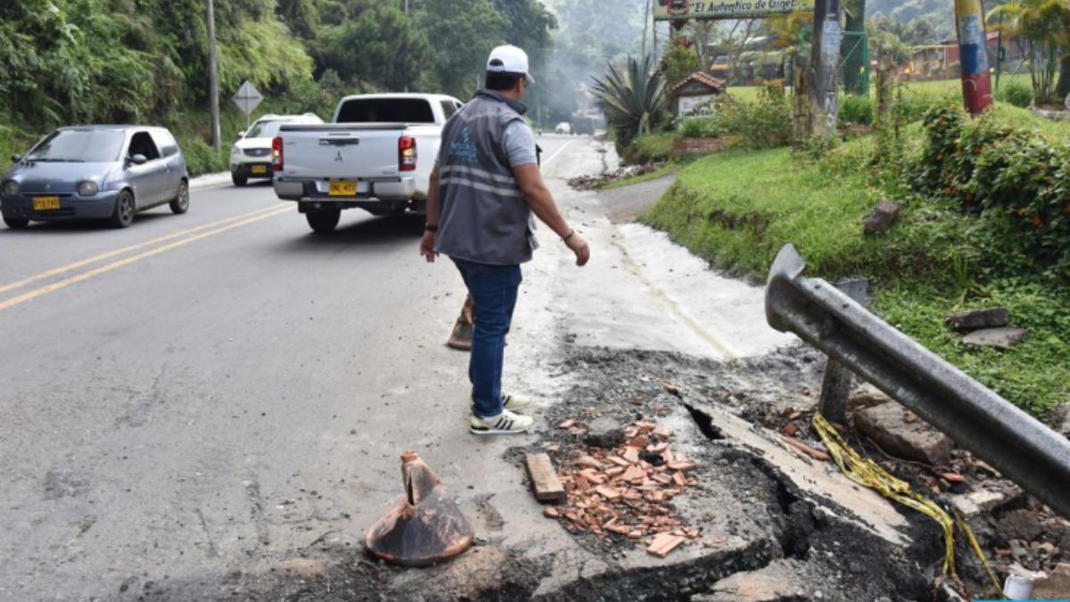 Autoridades reportan bloqueo de conductores de guala en Terrón Colorado