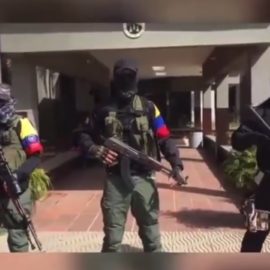 Video y rechazo: Disidentes Farc se pasearon como si nada por vías de Tibú