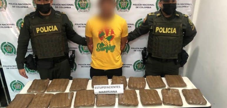 Incautan en Cali cocaína camuflada en pintura y en madera para cama