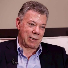 A Juan Manuel Santos le negaron la subida a un avión en Canadá ¿Qué pasó?