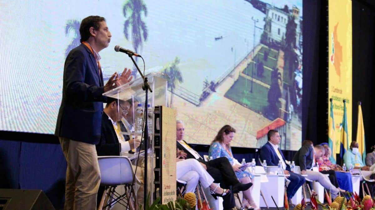"Hace 40 años EEUU habría saboteado elección de Petro": asesor de Biden