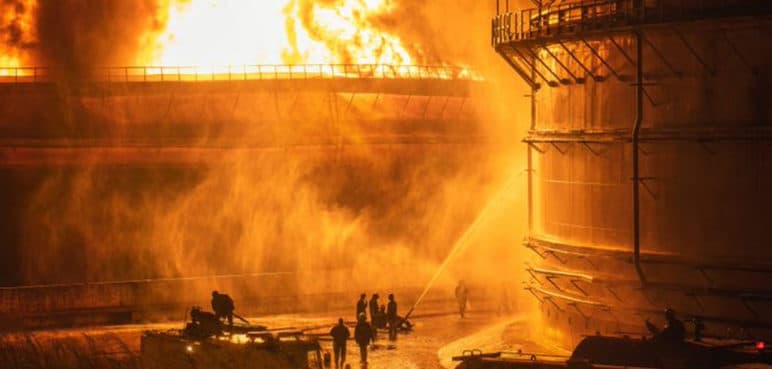 Autoridades de Cuba alertan sobre riesgo de lluvia tóxica por megaincendio