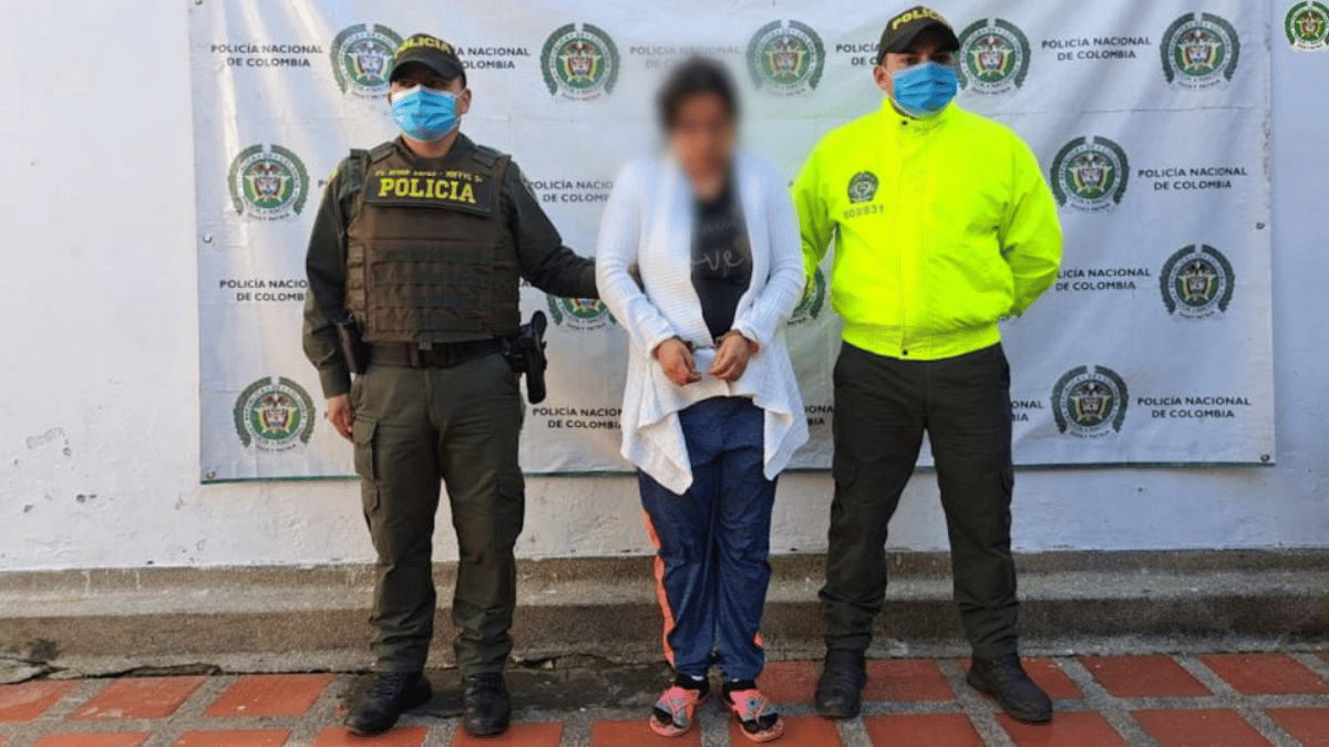 Emiten orden de captura contra coronel que, al parecer, asesinó a tres jóvenes
