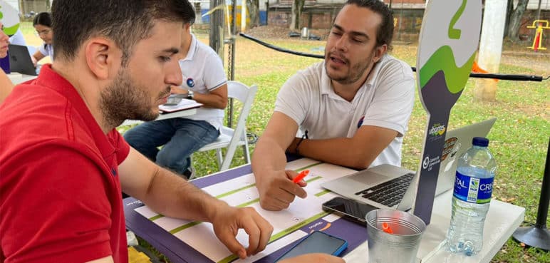 Emprendimiento: Barrios Vibrantes inició su gira en Cali y empezó en ladera