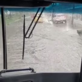 Fuertes lluvias en Cali dejaron vías inundadas y congestión vehicular