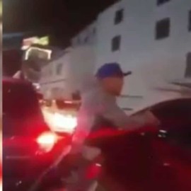 Sujeto aprovechó el semáforo en rojo para robar a un hombre que iba en camioneta