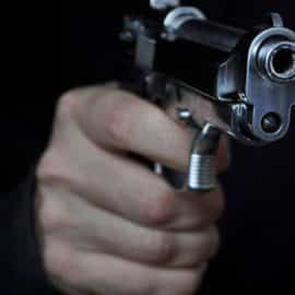 “Somos seres humanos y todos cometemos errores”: dijo policía que mató a cuatro personas