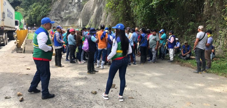 Tras diálogo con las comunidades acuerdan reabrir paso en vía a Buenaventura