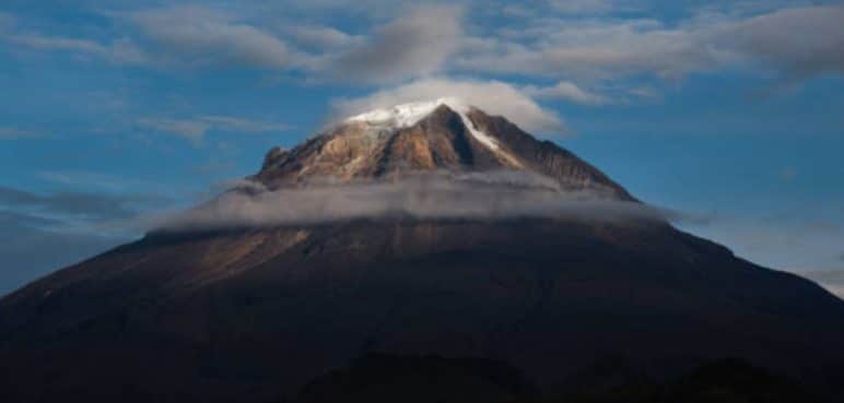 Actividad de Volcán Nevado del Ruiz baja de naranja a amarillo