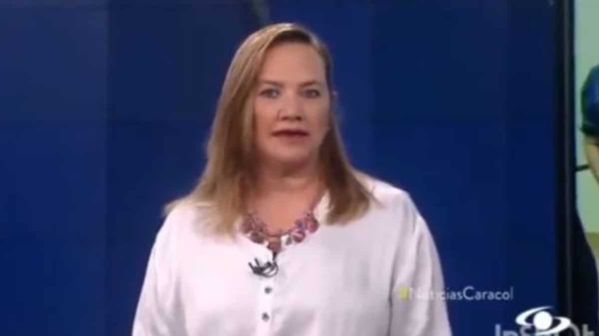 Analista compara a la Reina Isabel ll con una bandeja paisa en vivo