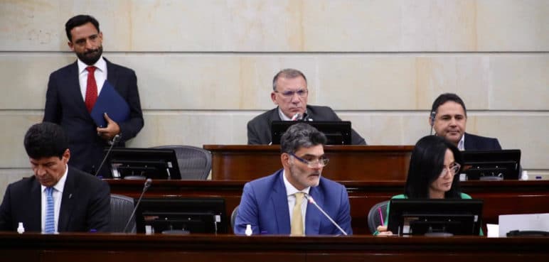 Aprobada en primer debate iniciativa para reducir receso legislativo de congresistas