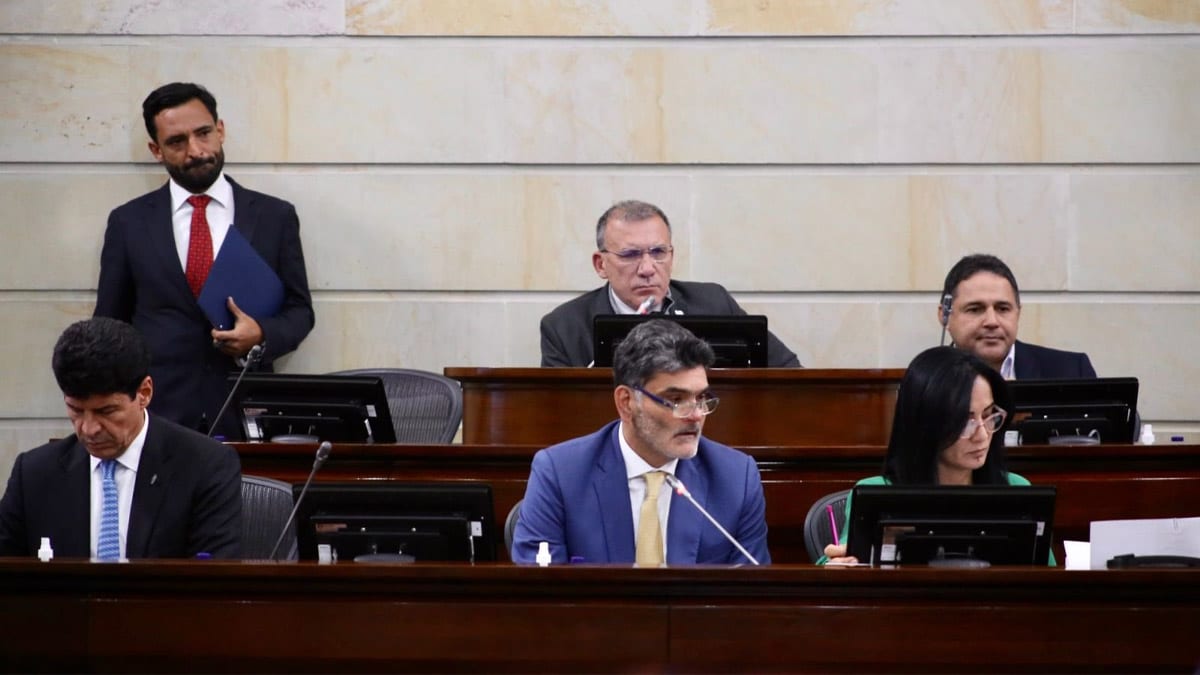 A población del Cauca le impondrían toque de queda, según pancarta del ELN