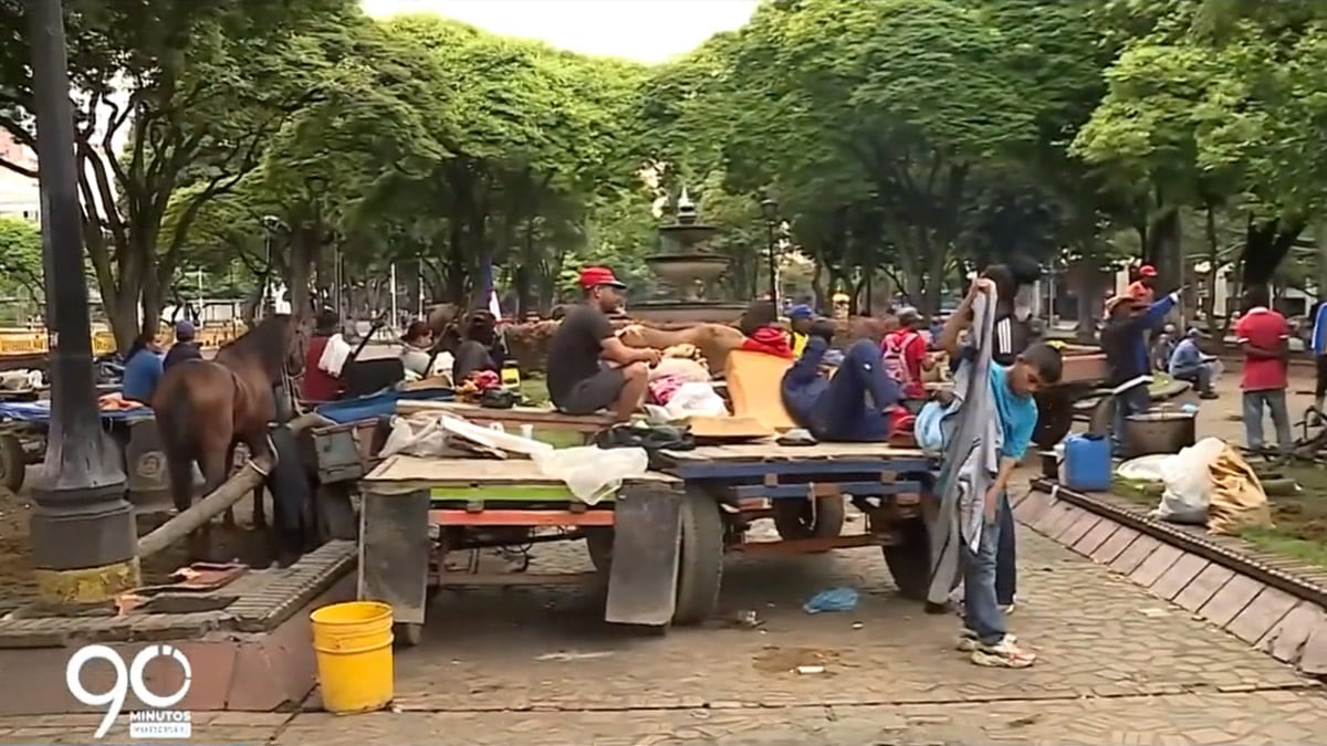 Continúa proceso de cambio de carretillas a vehículos motorizados en Cali