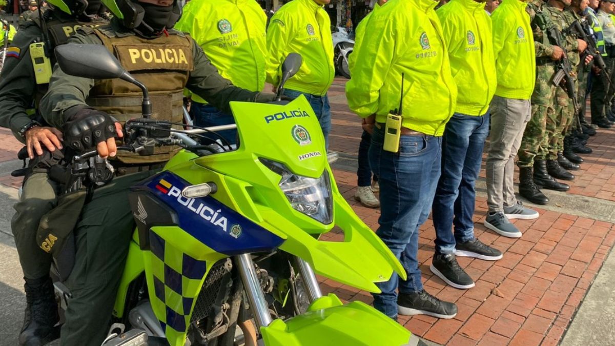 Incautan en vía pública de Cali más de 10 mil dosis de marihuana