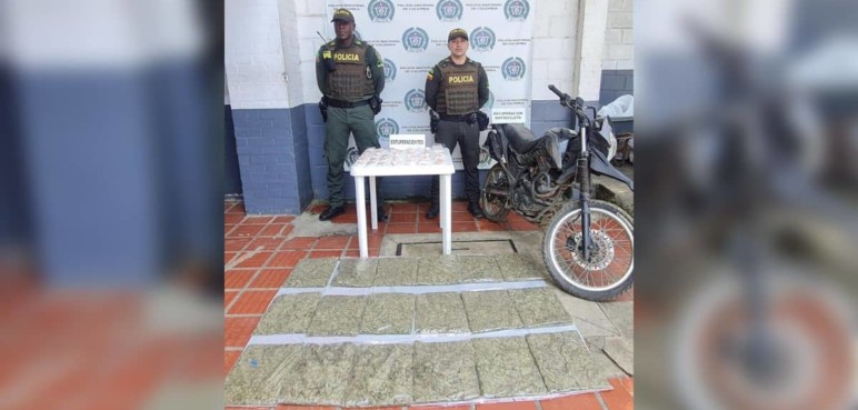 Incautan en vía pública de Cali más de 10 mil dosis de marihuana