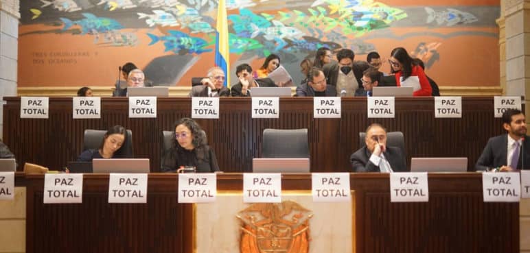 Congreso de la República aprobó ley de "paz total" con grupos armados