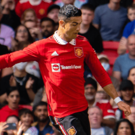 Cristiano Ronaldo es aparatado del Manchester United