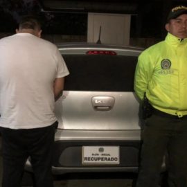 Dos motos y dos carros fueron recuperados tras la captura de alias Fresa