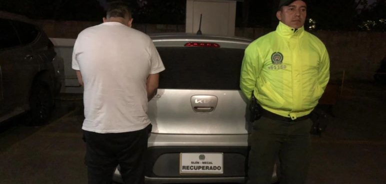 Dos motos y dos carros fueron recuperados tras la captura de alias Fresa