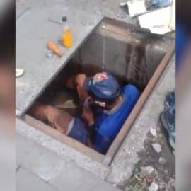 ¡Hasta en las alcantarillas! Hombre fue atrapado mientras robaba cables y tapas