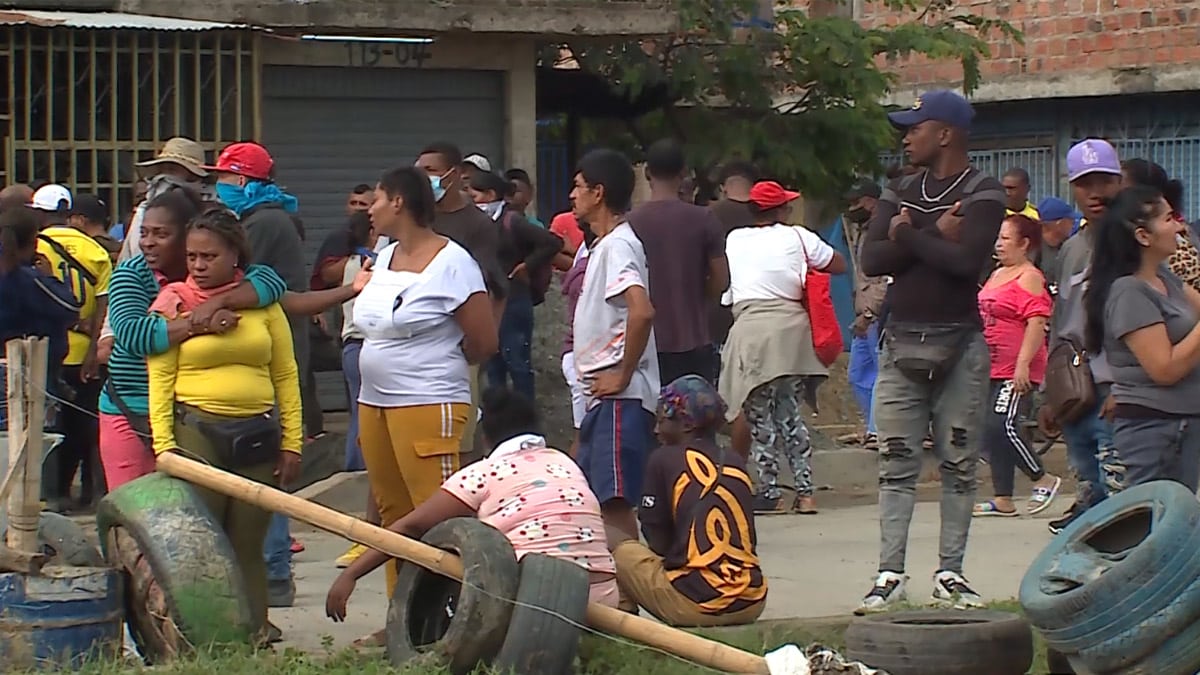 Familias desalojadas en Cali dicen que no han sido reubicadas en albergues