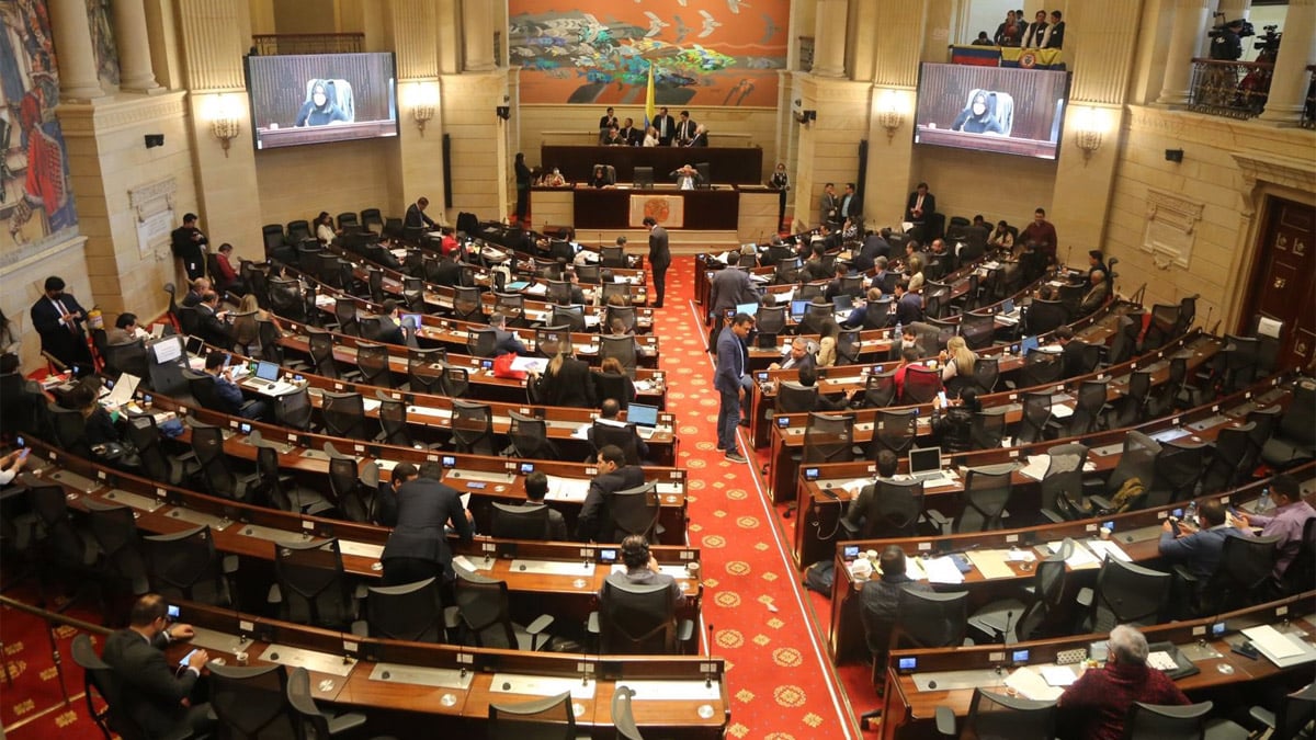 Tras aprobar en primer debate la reforma tributaria, iglesias pagarían impuestos