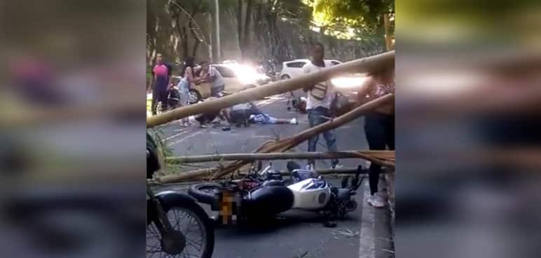 Motociclista resultó herido luego que le cayera una guadua en el oeste de Cali