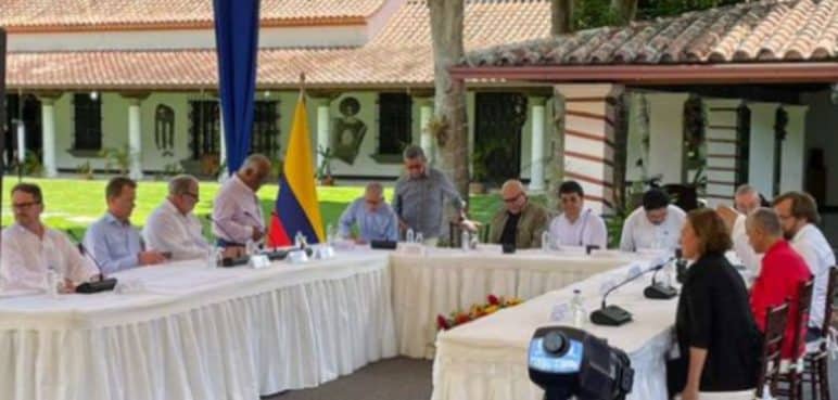 En noviembre se reanudarán los diálogos de paz entre el Gobierno y el ELN