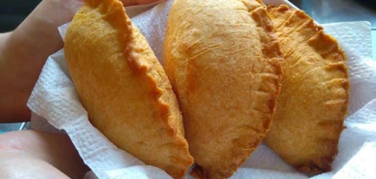 ¡Por comer empanadas! 36 personas fueron hospitalizadas tras intoxicarse