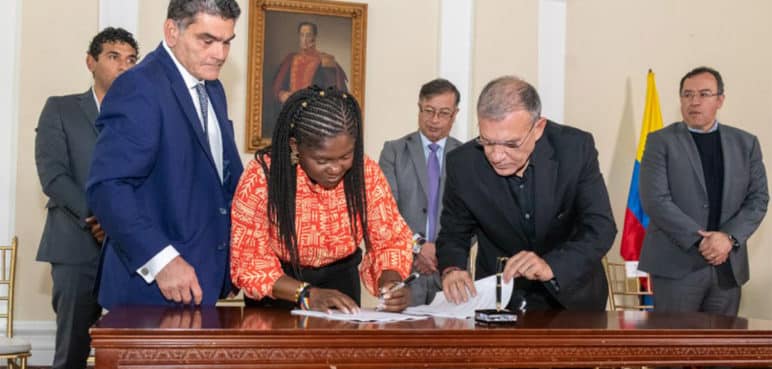 Presentan proyecto de ley que busca crear Ministerio de la Igualdad