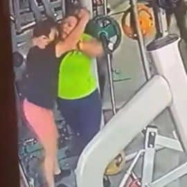 Video: dos mujeres se 'mechonearon' en un gimnasio por una máquina