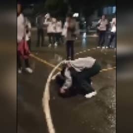 Video: Estudiantes de dos colegios de Cali se citaron en un parque a pelear