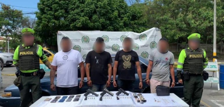 Capturan a cuatro hombres señalados de robar en la vía Cali - Palmira