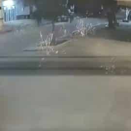 En video: registran ataque con explosivos a una empresa petrolera