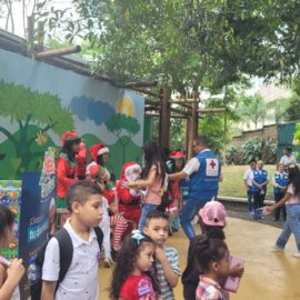 asi-se-vivio-la-entrega-de-regalos-en-el-zoologico-de-cali-23-12-2022