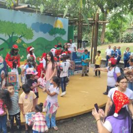 asi-se-vivio-la-entrega-de-regalos-en-el-zoologico-de-cali-23-12-2022